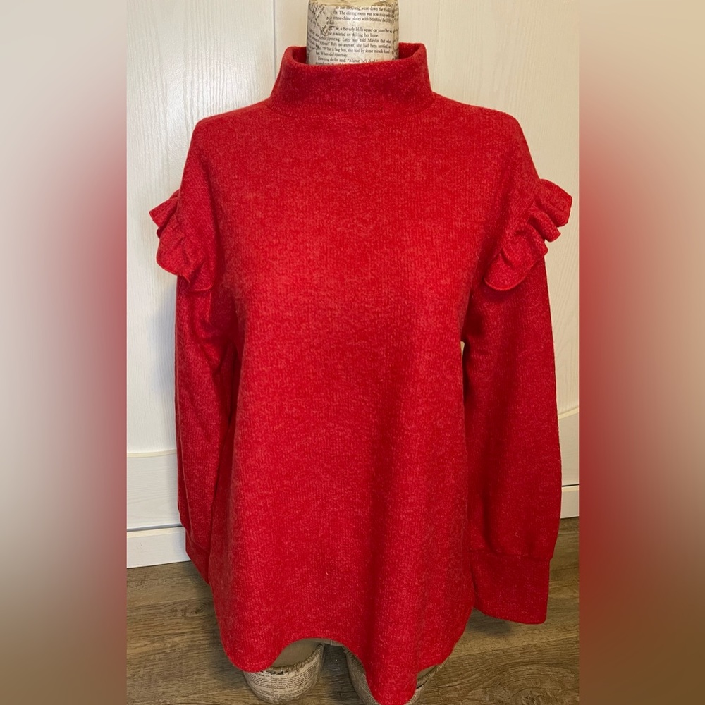 Ces Femme red sweater